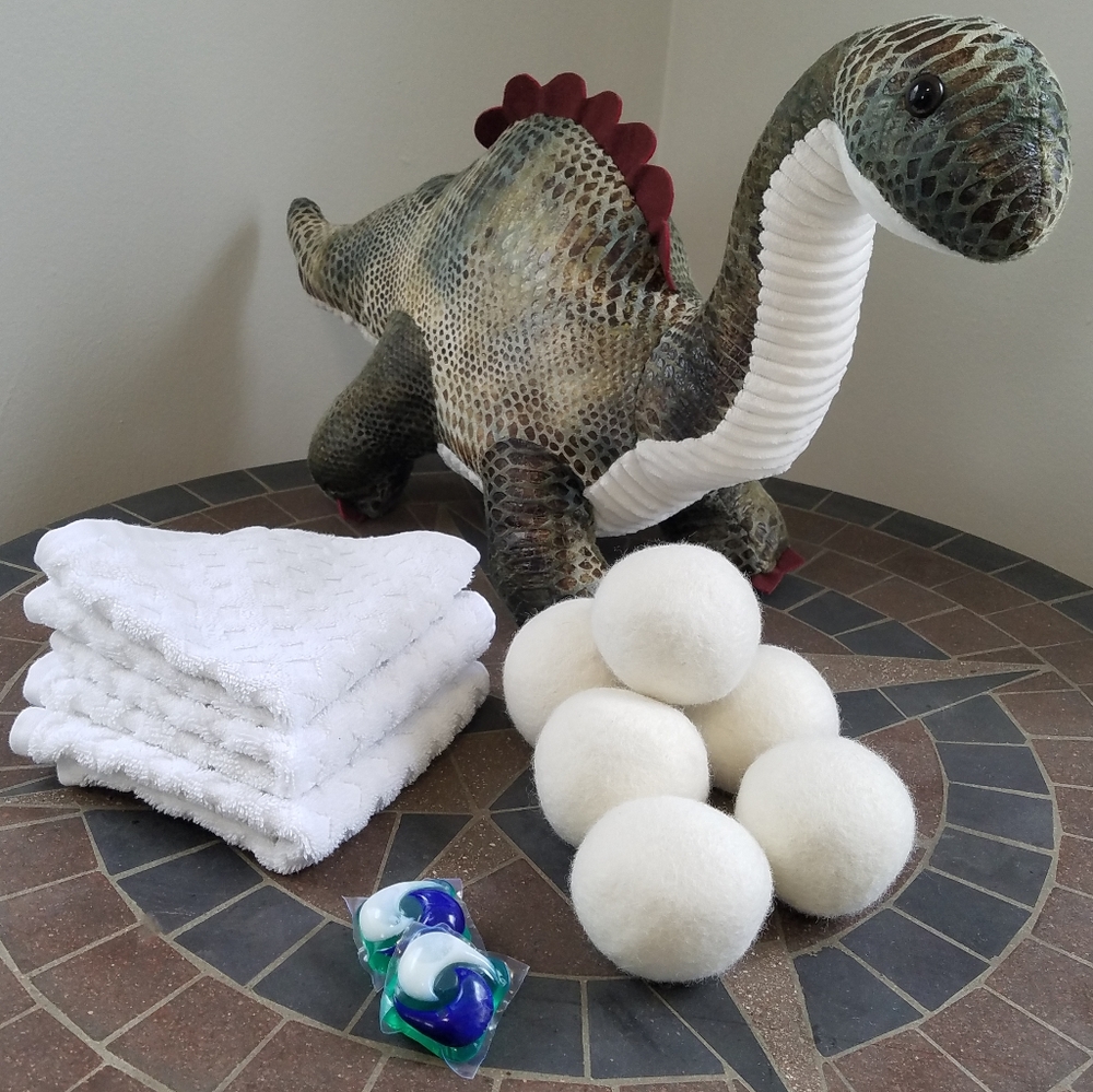 NIP Organic Wool Dryer Balls Set of 6 - Picture 4 of 4